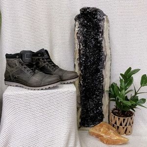 Grey Bullboxer boots